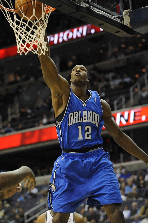 F1阿布扎比站第一练习：诺里斯最快，维斯塔潘紧随其后，勒克莱尔非第四（F1阿布扎比站FP1：诺里斯领跑，维斯塔潘紧追，勒克莱尔居第4）