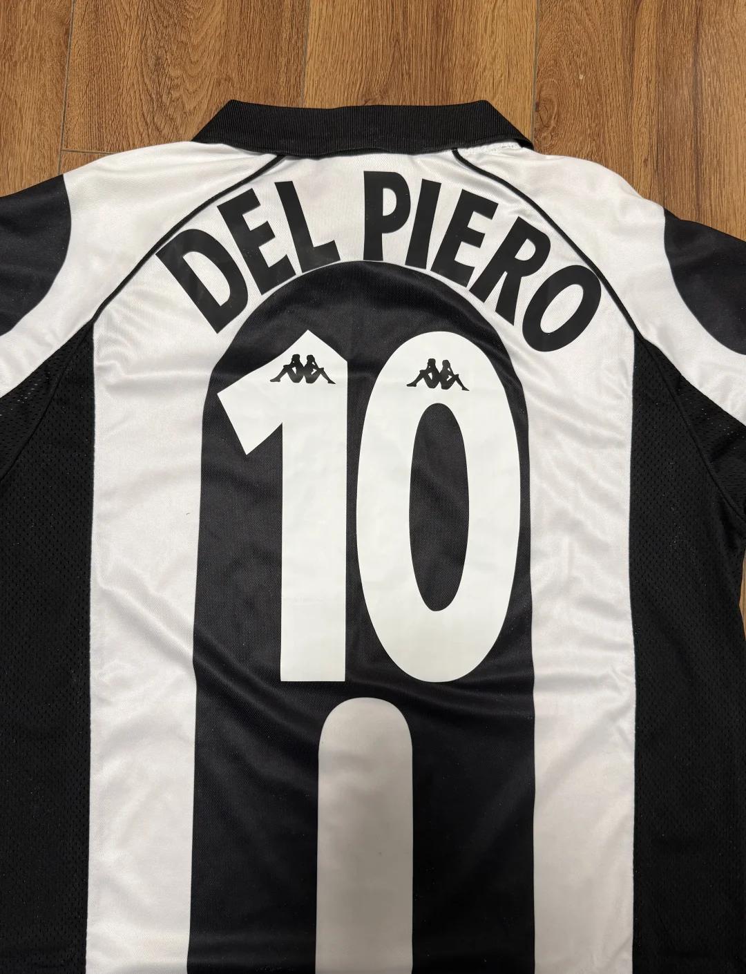 西甲：皇马主场4-2战胜皇家贝蒂斯（西甲战报：皇马主场4-2力克皇家贝蒂斯）