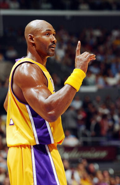 欧冠淘汰赛前瞻：曼联对阵巴黎,（欧冠淘汰赛焦点：曼联对决巴黎）