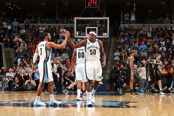 博阿斯祝贺葡萄牙U17夺冠：整个国家和波尔图都无比自豪（博阿斯贺葡萄牙U17封王：全国与波尔图引以为荣）